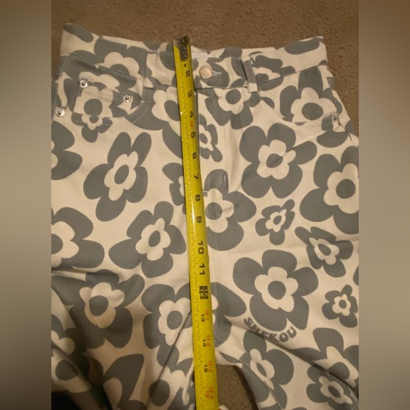 Flower pants/jeans - Picture 4 of 5